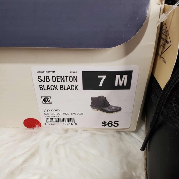 St. John Collection Black Quilted Winter Boots size 7 - Picture 4 of 5